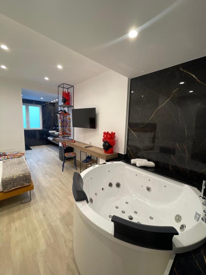 Namuri Luxury Rooms ตาออร์มินา ภายนอก รูปภาพ