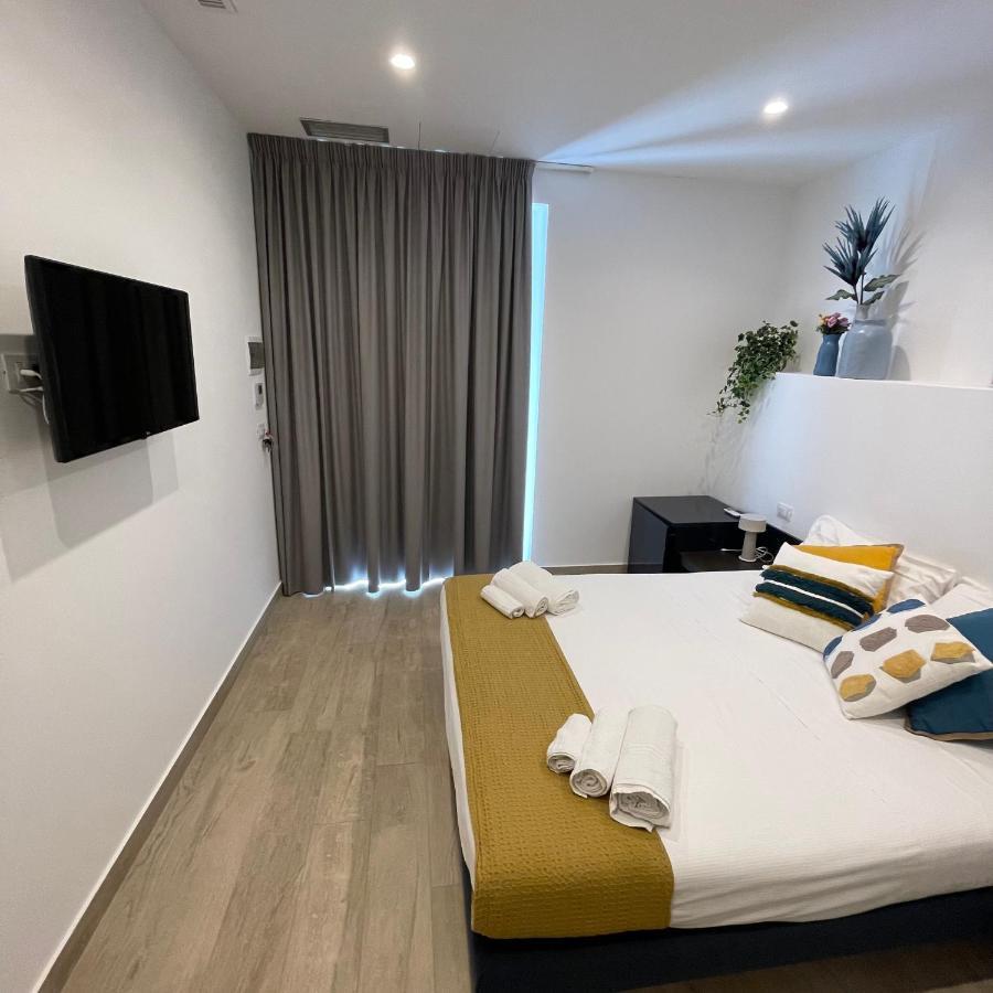 Namuri Luxury Rooms ตาออร์มินา ภายนอก รูปภาพ