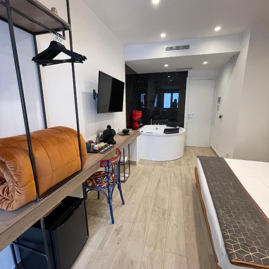 Namuri Luxury Rooms ตาออร์มินา ภายนอก รูปภาพ