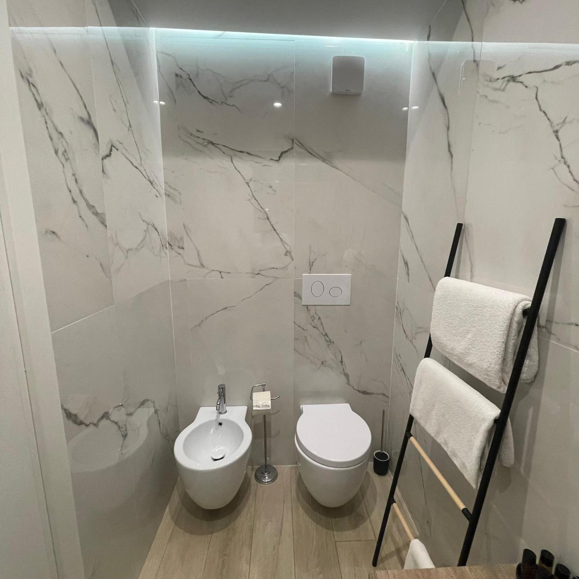 Namuri Luxury Rooms ตาออร์มินา ภายนอก รูปภาพ