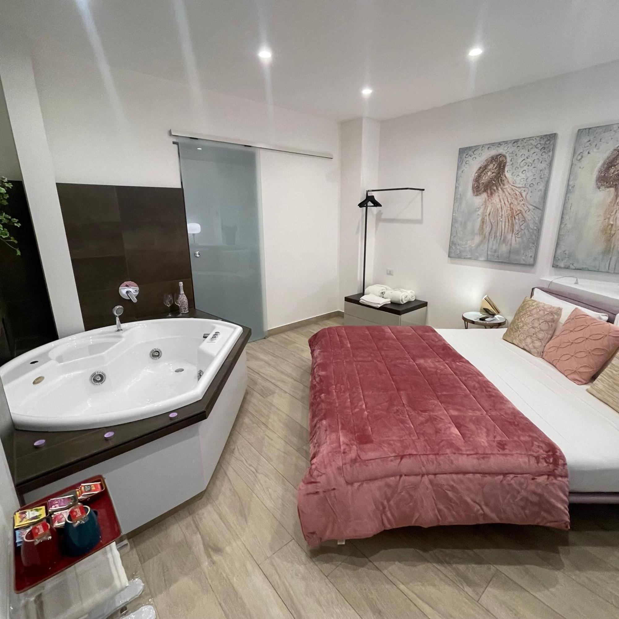 Namuri Luxury Rooms ตาออร์มินา ภายนอก รูปภาพ
