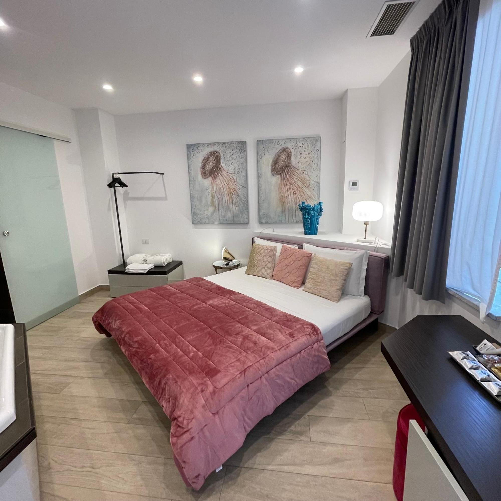 Namuri Luxury Rooms ตาออร์มินา ภายนอก รูปภาพ