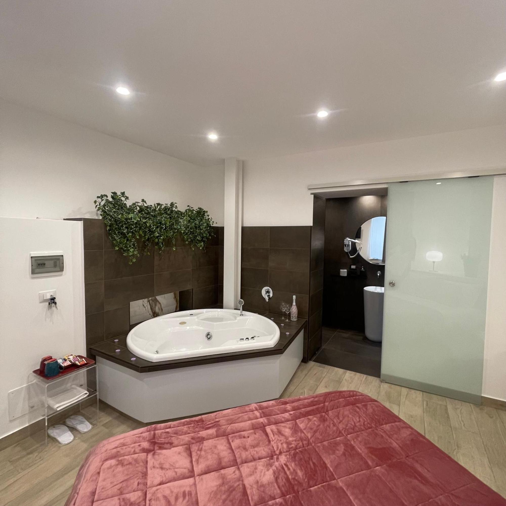 Namuri Luxury Rooms ตาออร์มินา ภายนอก รูปภาพ