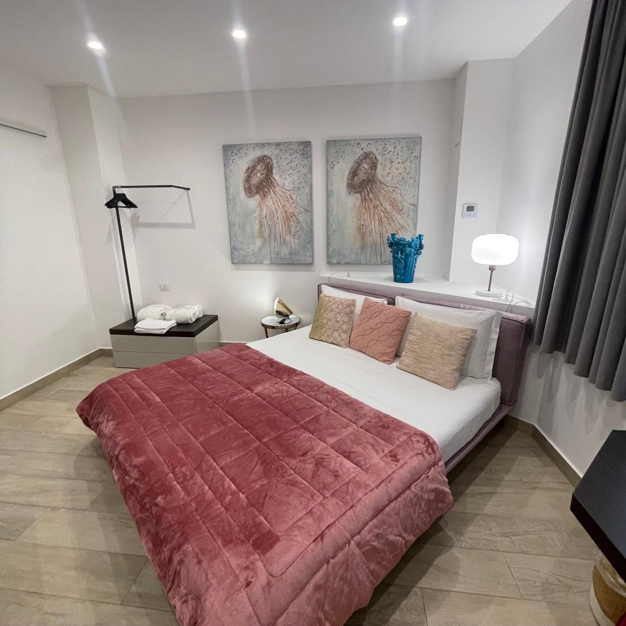 Namuri Luxury Rooms ตาออร์มินา ภายนอก รูปภาพ